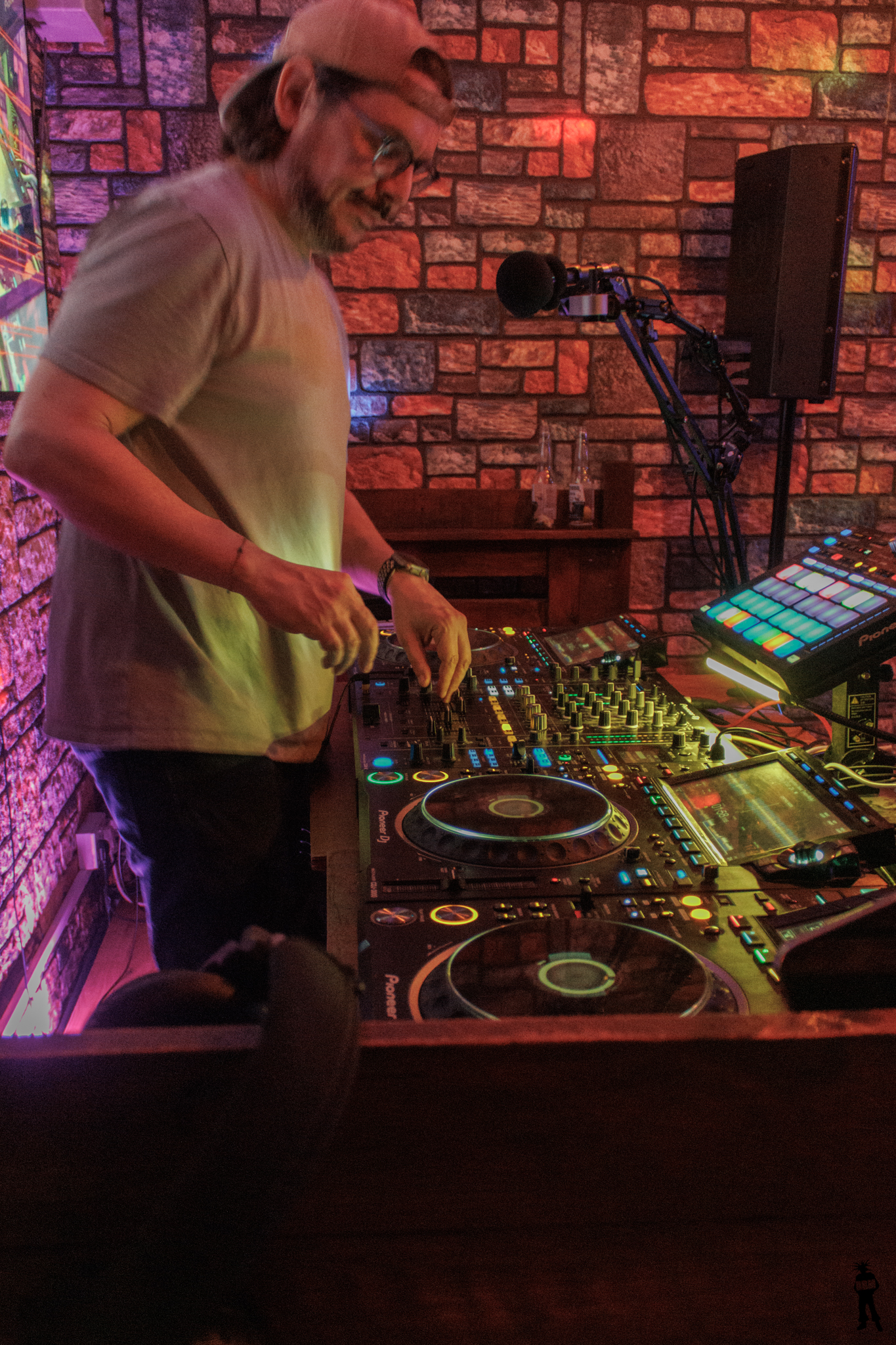DJ AK mixing